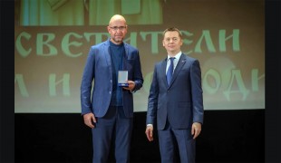 Нижегородец Андрей Грошев (слева) на церемонии награждения в Центральном Доме литераторов в Москве