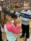 ''Неделя детской книги-2023''. Путешествуем в VR-очках по картине ''Звёздная ночь'' Ван Гога. Библиотека им. К. Симонова. Март 2023 года