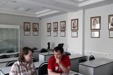 Елена Эдуардовна Ешан и Андрей Кузечкин в ходе интервью в читальном зале ЦАНО. 14 мая 2014 года