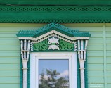 Подновленная резьба в декоре жилого дома в Васильсурске. Фото Татьяны Шепелевой. Июль 2014 года