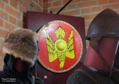 Щит с гербом дома Рюриков. Фото Татьяны Шепелевой. 24 сентября 2014 года