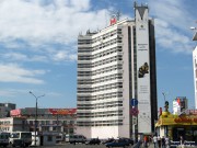 Главное здание Нижегородского метрополитена на площади Революции. 2010 г.