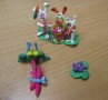 Пластилиновые миниатюры. Лягушка со стрекозой, заячья семейка. Автор Соня Гречкина (10 лет)