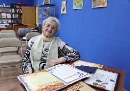 Валентина Григорьевна Купцова проработала в школах Канавинского района больше 50 лет. Фото Ларисы Кузнецовой. Май 2022 года