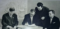 На встрече с композитором Д.Д. Шостаковичем (в центре с А.М. Цирульниковым). Фото из архива Нижегородского телецентра