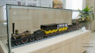 Первый поезд Царскосельской железной дороги (модель заводского изготовления). Фото Алёны Нетребко. Май 2015 года