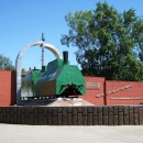 Памятник бронепоезду "Козьма Минин" - паровоз-памятник