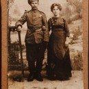 Иван Иванович Голиков с женой Анастасией Васильевной. 1917 год. Из собрания музе