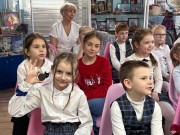 ''Человек, который любил слова''. Ребята угадывают названия старинных предметов. Библиотека им. В. Дубинина. 23 марта 2026 года