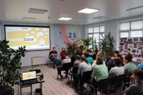 ''Проект ''Найти себя'' ''. Дмитрий Померанцев, филолог, журналист, поэт и литературный критик на встрече в Нижегородской региональной общественной организации поддержки детей и молодёжи «Верас». Ноябрь 2025 года