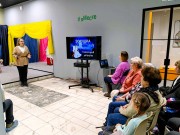 ''Сказочный детектив «Золушка»''. Руководитель соседского центра #вМесте Оксана Горячкина представляет зрителям спектакль театра книги «Аистенок». СЦ #вМесте. 25 ноября 2025 года