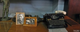Фрагмент рабочего кабинета А.И. Фатьянова в Москве, воссозданного в ''Музее песни XX века''