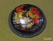 Брошь. Государственный музей Палехского искусства. Фото Татьяны Шепелевой