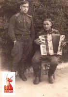 Ефремов Николай Александрович (слева)