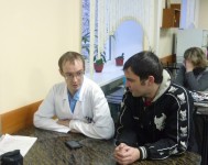 Сергей Гамаюнов даёт интервью Андрею Кузечкину. Фото Татьяны Андриановой. 9 декабря 2013 года